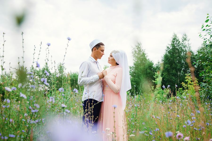 Wedding photographer Aliya Akhmadeeva (bonya555). Photo of 30 April 2019