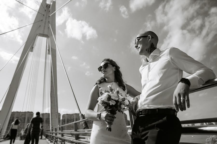 Wedding photographer Sergey Sales (sergeysalophoto). Photo of 16 July 2020