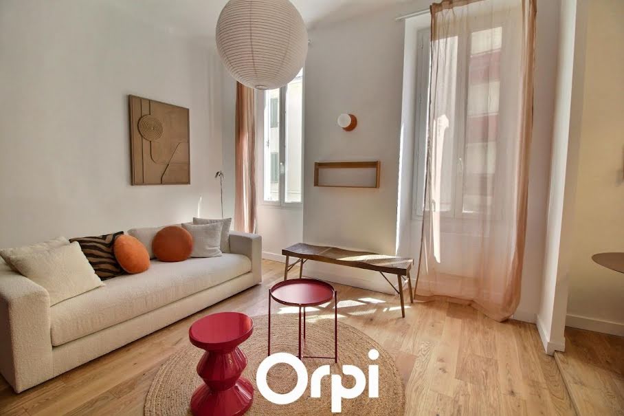 Location meublée appartement 2 pièces 31 m² à Marseille 7ème (13007), 930 €