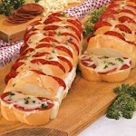 Mozzarella Pepperoni Bread Recipe was pinched from <a href="http://www.tasteofhome.com/Recipes/Mozzarella-Pepperoni-Bread" target="_blank">www.tasteofhome.com.</a>