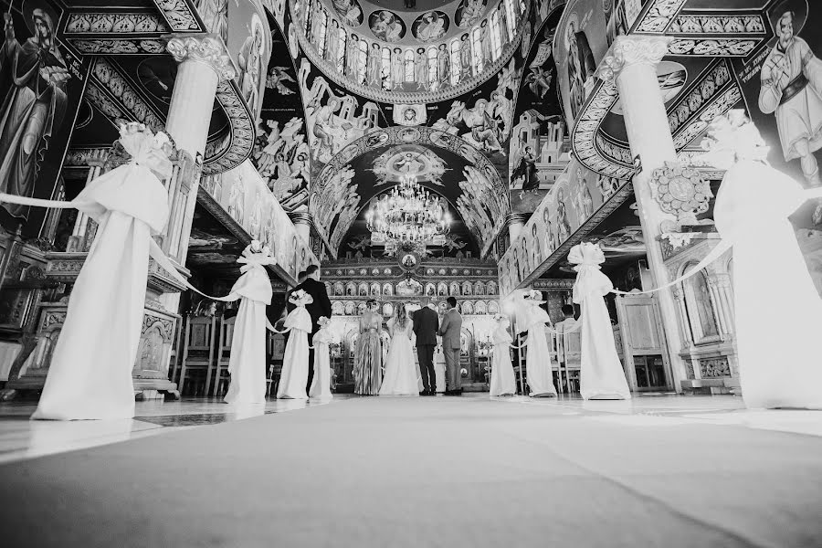 Esküvői fotós Cezar Buliga (cezarbuliga). Készítés ideje: 2022 április 9.