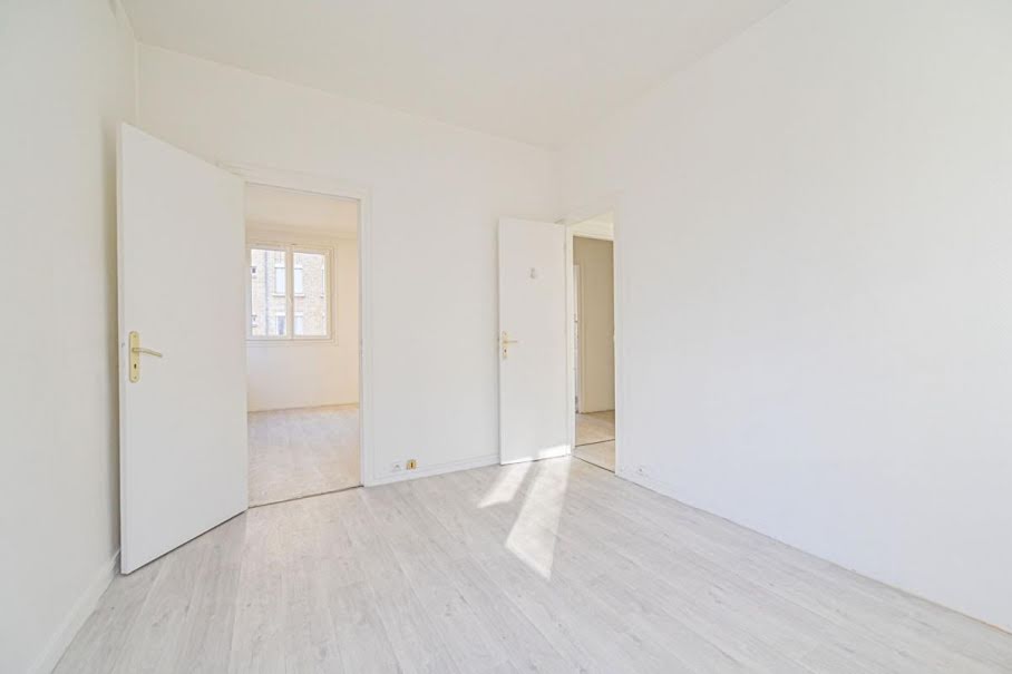 Vente appartement 2 pièces 52 m² à Paris 18ème (75018), 399 000 €