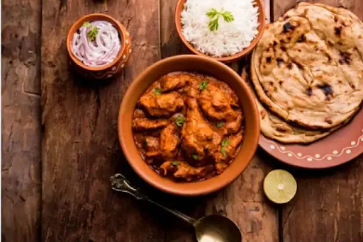 Tawa Chicken Masala+Choice Of Breads