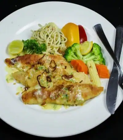 Grilled Fish With Lemon Butter Sauce