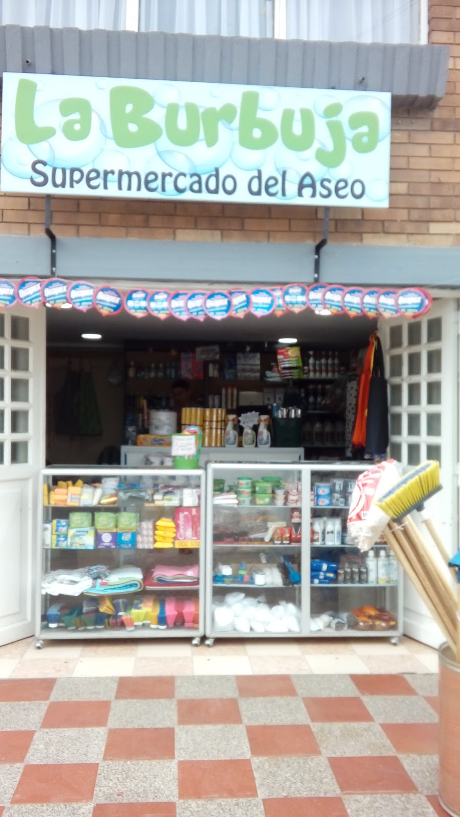 La Burbuja Supermercado del Aseo