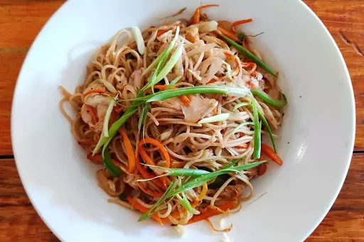 Chicken Hakka Noodles