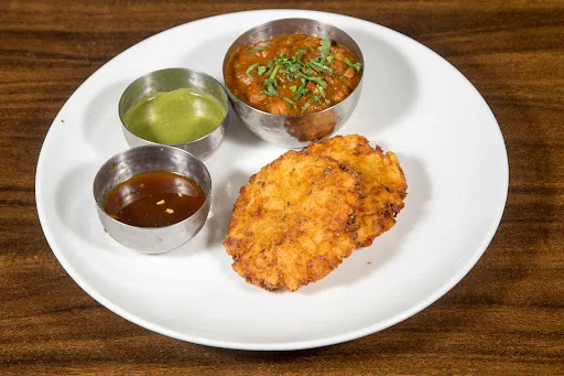 Aloo Tikki With Choley