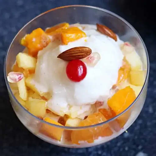 Fruit Bowl With Ice Cream (Seasonal Fruits)