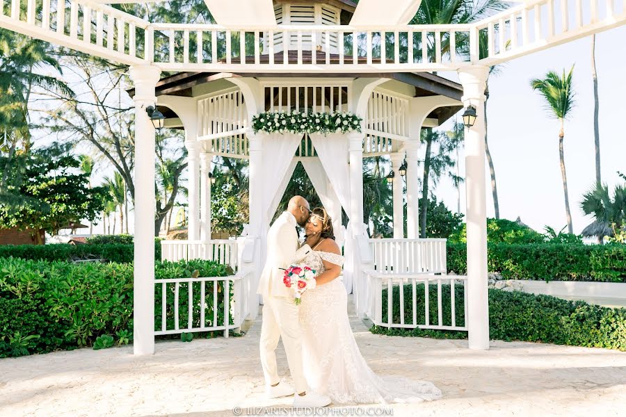 Wedding photographer Elizaveta Braginskaya (elizaveta). Photo of 10 December 2021