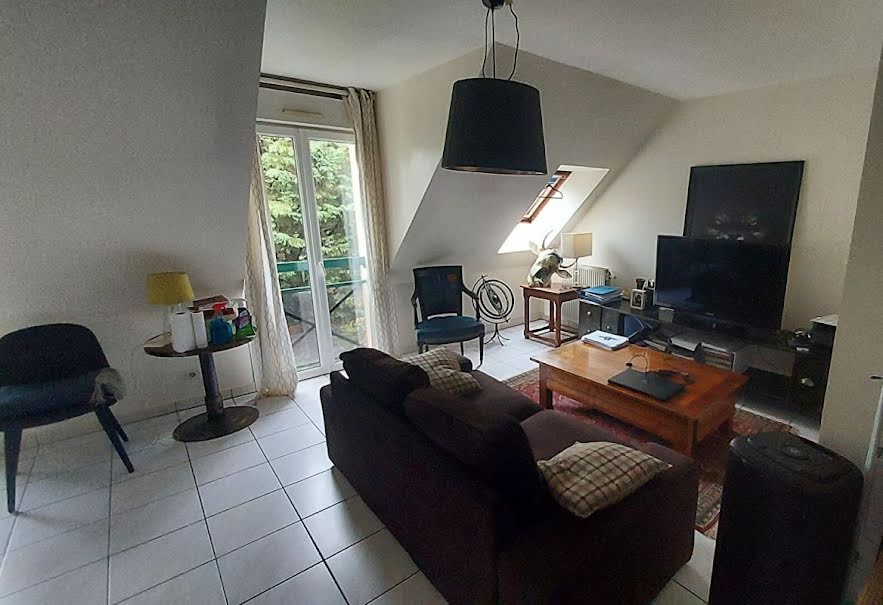 Location  appartement 2 pièces 39 m² à Brie-Comte-Robert (77170), 795 €