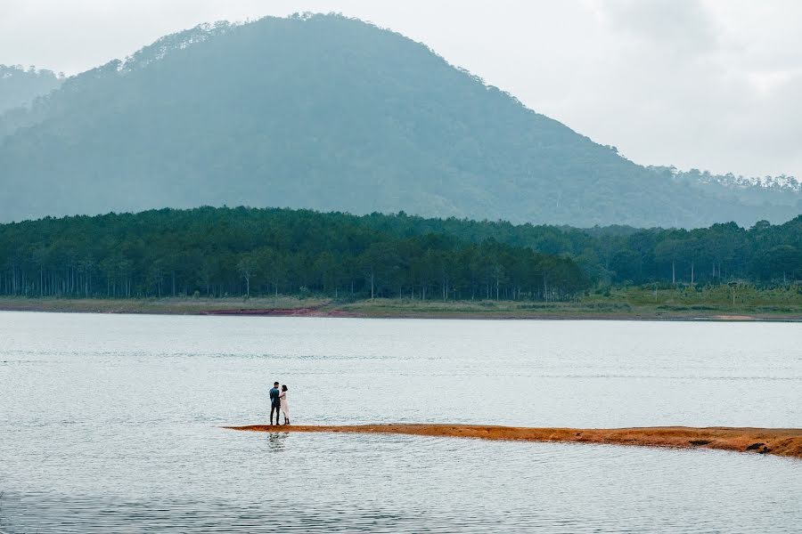 Kāzu fotogrāfs Phi Phivinh (phiphivinh). Fotogrāfija: 27. jūnijs 2019