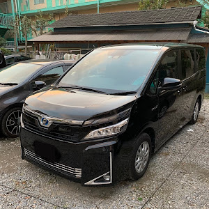 ヴォクシー ZWR80G