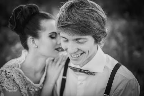 Photographe de mariage Evgeniy Romanov (pomahob). Photo du 6 septembre 2015