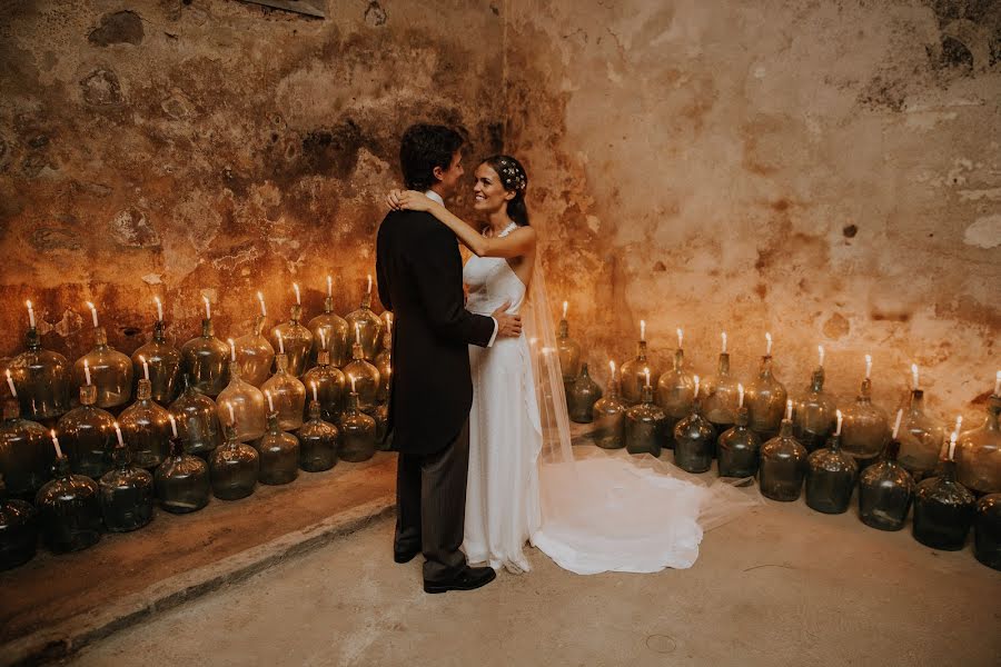 Fotografo di matrimoni Francisco Young (franciscoyoung). Foto del 1 ottobre 2018