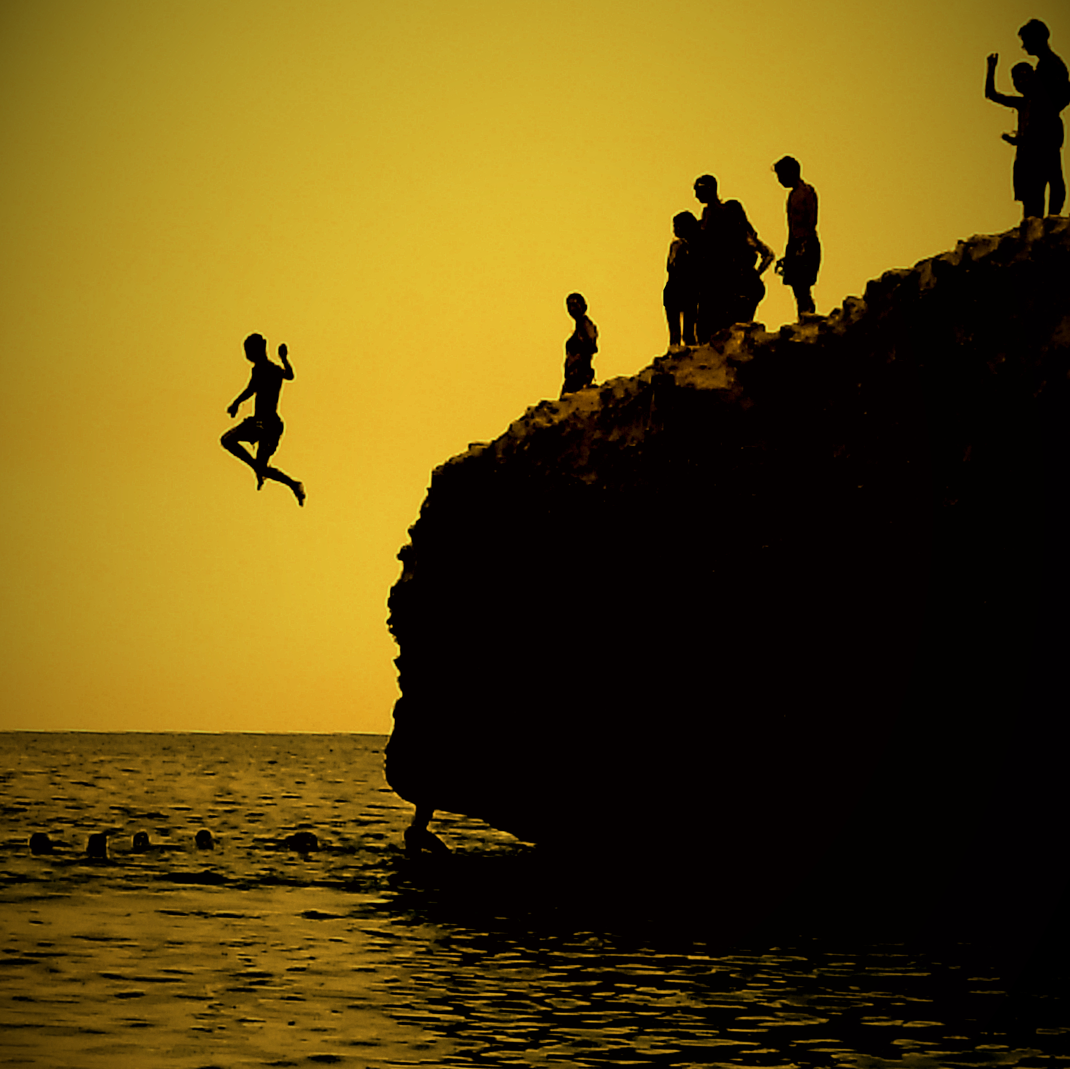 Salto nel sole  di ombredambra