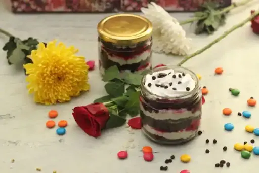 Black Forest Jar Cake [200 Grams]