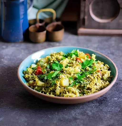 Veg Biryani With Raita