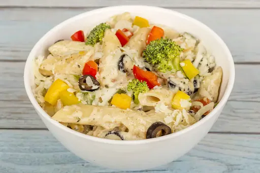 Veg White Sauce Pasta