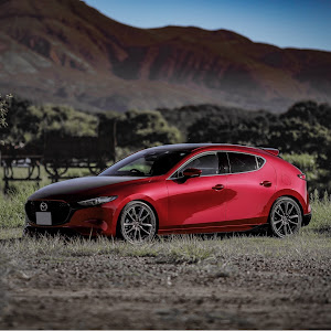 MAZDA3