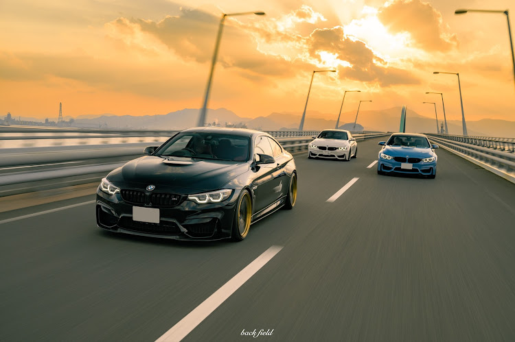 4シリーズ クーペのbmw・back feild・ローリングショット・m4・本気モードで撮影✨に関するカスタム事例の投稿画像5枚目
