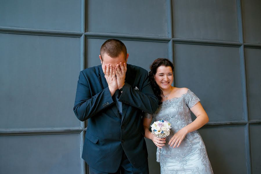 Fotógrafo de casamento Marina Vitol (demchenkomarina). Foto de 9 de março 2017