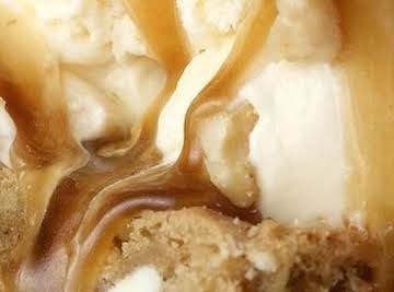 Applebees Blondie with Maple Butter Sauce