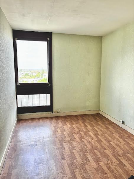 Vente appartement 3 pièces 62 m² à Bourges (18000), 49 500 €