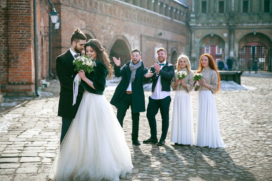 Fotografo di matrimoni Darya Roy (daryaroe). Foto del 9 aprile 2018