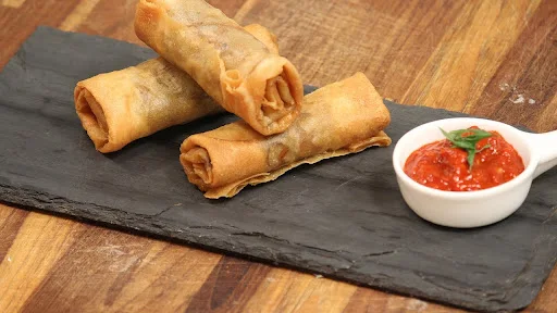 Veg Spring Roll (4 Pcs)