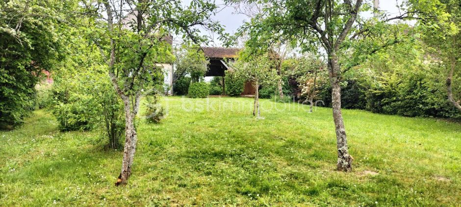 Vente propriété 6 pièces 160 m² à Beauvoir (89240), 188 000 €