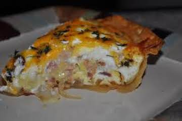 Easy Cream Cheese, Caramelized Onion and Bacon Quiche