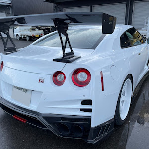 NISSAN GT-R R35