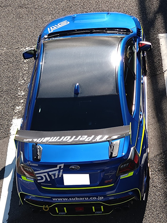 WRX STIの蛍光イエロー・今年もよろしくお願いします・地震災害に遭われた方々にお見舞い申し上げます・スマホのカメラ不調に関するカスタム事例の投稿画像2枚目