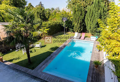 House with pool and terrace 1