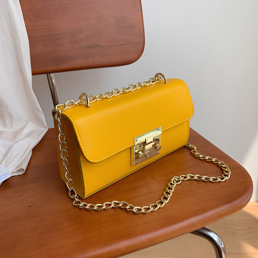 Title 2, Womens Fashion Retro Personality Lock One Shou...