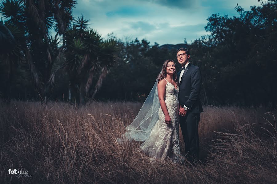 Wedding photographer Jhon Molina (fotoluzstudio). Photo of 15 August 2019