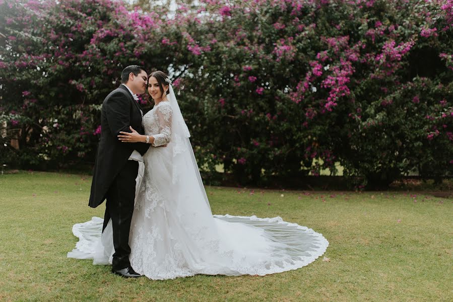 Wedding photographer Paola Reynoso (paolareyorn1). Photo of 17 April