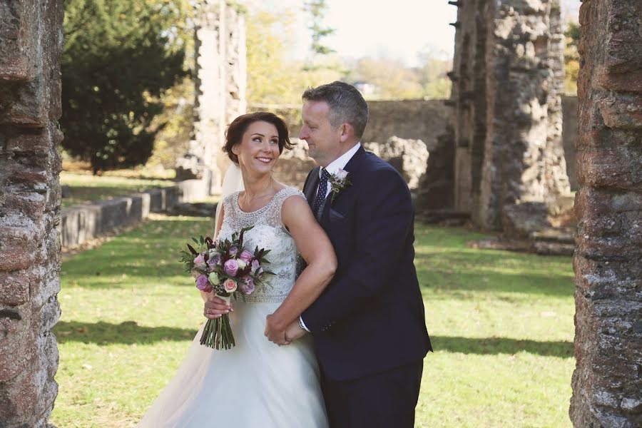 Fotógrafo de bodas Sara Dalzell Potts (saradalzellpott). Foto del 11 de mayo 2023