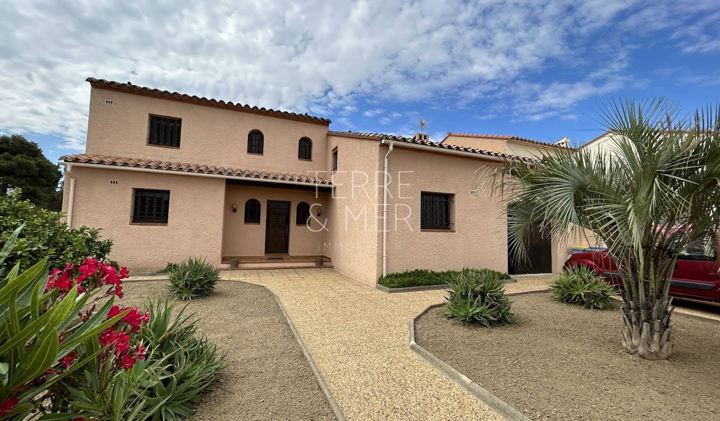 House with terrace Saint-Cyprien