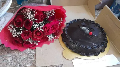 Chocolate Cake And Red Rose [10 Bunches]