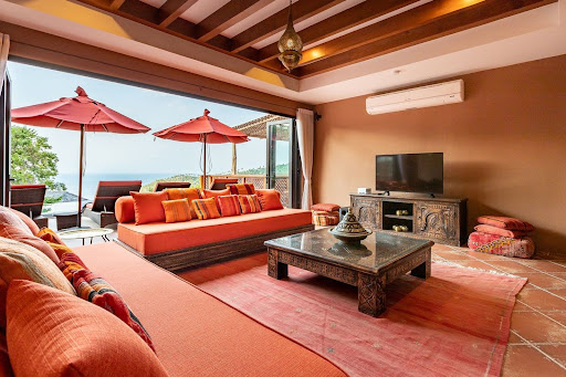 Villa 1