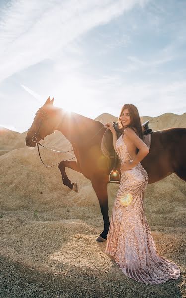 Wedding photographer Elya Godlevskaya (elya). Photo of 19 March 2021