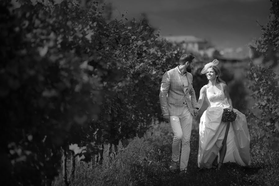 Fotografo di matrimoni Adrian Maruntelu (andryphoto). Foto del 23 ottobre 2017