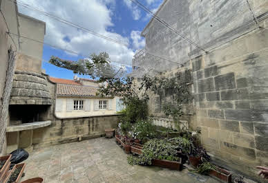 Maison avec terrasse 1