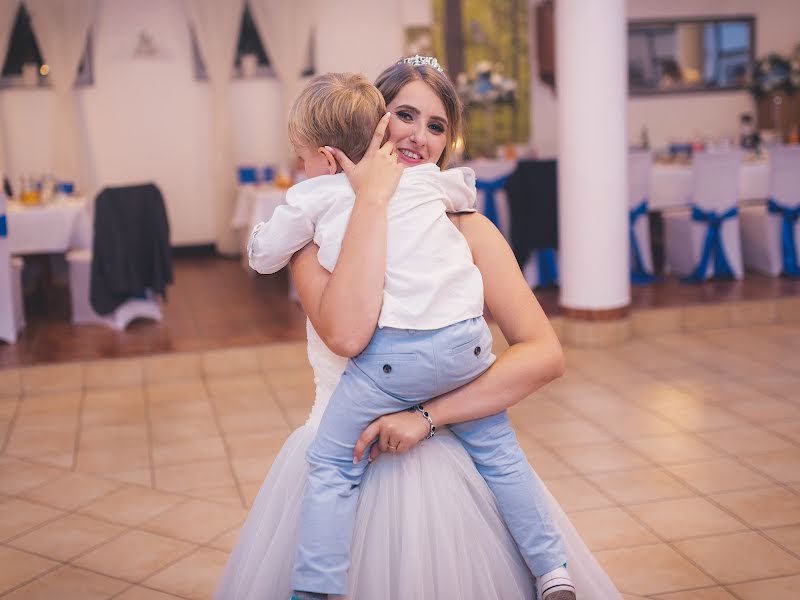 Fotógrafo de casamento Mariusz Nawrocki (hypno5). Foto de 12 de janeiro 2020