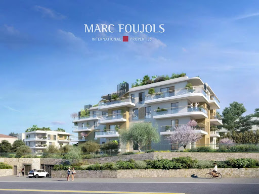 Appartement avec piscine 1