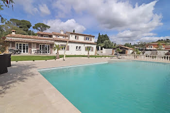 villa à Mougins (06)