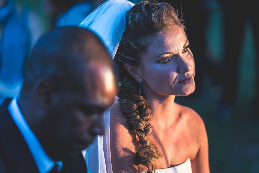 Fotógrafo de casamento Luca Caparrelli (lucacaparrelli). Foto de 5 de janeiro 2019