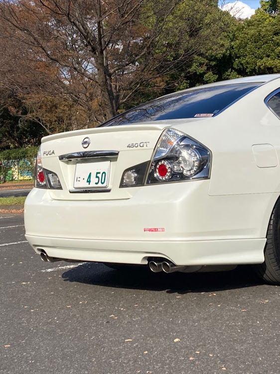 フーガの斜め45度後方の美学・450GT・平成十八年式・光沢・全身隙なく綺麗に関するカスタム事例の投稿画像7枚目