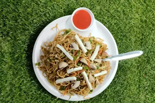 Veg Paneer Chowmein